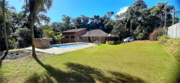 Casa de Condomínio com 3 Quartos à venda, 180m² no Caraguatá, Mairiporã