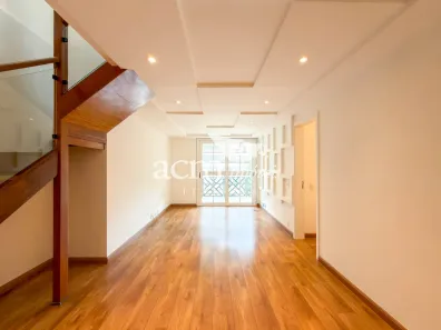 Cobertura com 4 Quartos à venda, 205m² no Itaipava, Petrópolis