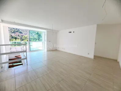 Cobertura com 3 Quartos à venda, 180m² no Corrêas, Petrópolis