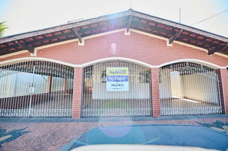 Casa com 3 Quartos para alugar, 199m² no Loteamento Santa Rosa, Piracicaba