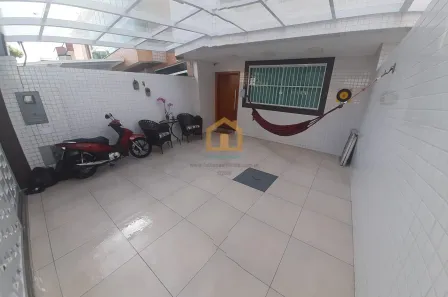 Casa com 3 Quartos à venda, 170m² no Embaré, Santos