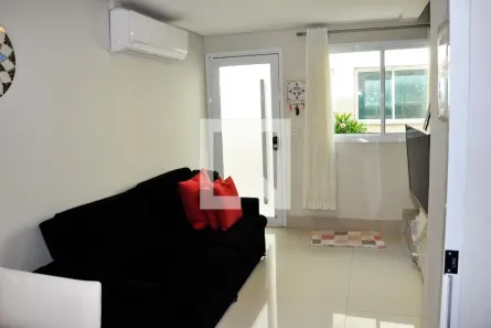 Casa de Condomínio com 2 Quartos à venda, 89m² no Vila Mangalot, São Paulo