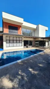 Casa de Condomínio com 3 Quartos para alugar, 300m² no Condomínio Vale das Águas, Bragança Paulista