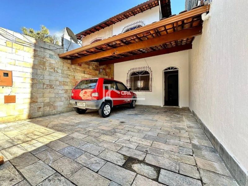 Casa com 3 quartos — Santa Branca, Belo Horizonte