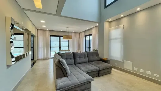 Sobrado com 4 Quartos à venda, 289m² no Loteamento Villa Branca, Jacareí
