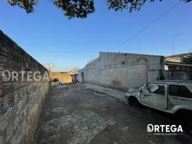 Lote/Terreno à venda, 151m² no Conjunto Habitacional Sol Nascente, Maringá