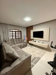 Sobrado com 3 Quartos à venda, 20m² no Parque Alexandre, Cotia