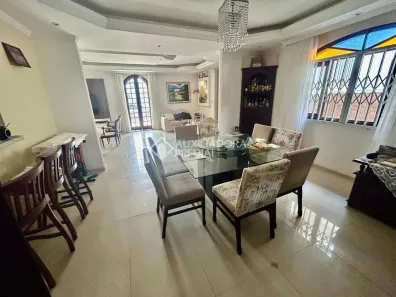 Casa com 4 Quartos à venda, 280m² no Capoeiras, Florianópolis
