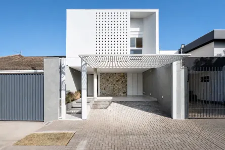 Sobrado com 3 Quartos à venda, 204m² no Jardim Higienópolis, Maringá