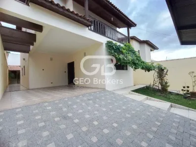 Sobrado com 5 Quartos à venda, 240m² no Jardim Terras de São João, Jacareí