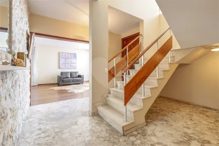 Sobrado com 4 Quartos para alugar, 418m² no Vila Madalena, São Paulo