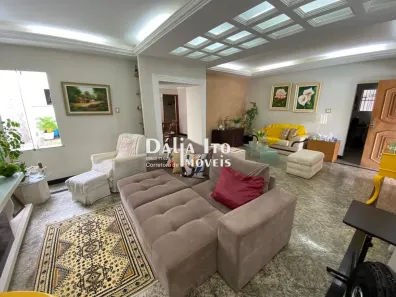 Casa com 3 Quartos à venda, 360m² no Pituba, Salvador