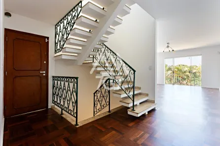 Casa com 3 Quartos à venda, 239m² no Vila Madalena, São Paulo