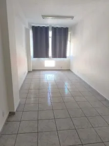 Sala Comercial à venda, 35m² no Cacuia, Rio de Janeiro