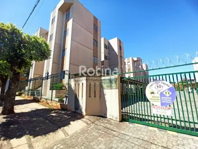 Apartamento com 3 Quartos para alugar, 68m² no Segismundo Pereira, Uberlândia