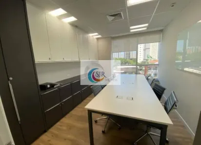 Sala Comercial para alugar, 203m² no Jardim das Acácias, São Paulo
