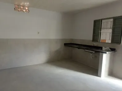 Casa com 2 Quartos para alugar, 70m² no Setor União, Goiânia
