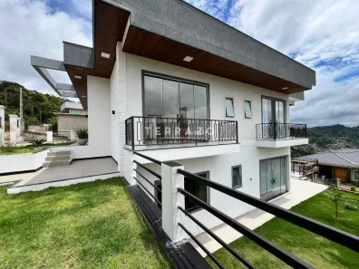 Casa de Condomínio com 5 Quartos à venda, 504m² no Barra do Imbuí, Teresópolis