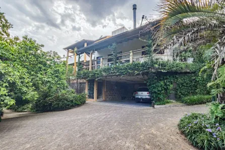 Fazenda/Sítio com 5 Quartos à venda, 400m² no Vila Nova, Porto Alegre