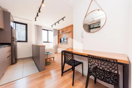 Apartamento com 1 Quarto para alugar, 33m² no Centro, Curitiba