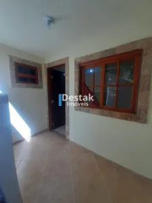 Casa com 2 Quartos para alugar, 115m² no Água Limpa, Volta Redonda