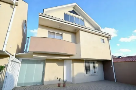 Sobrado com 3 Quartos à venda, 140m² no Xaxim, Curitiba