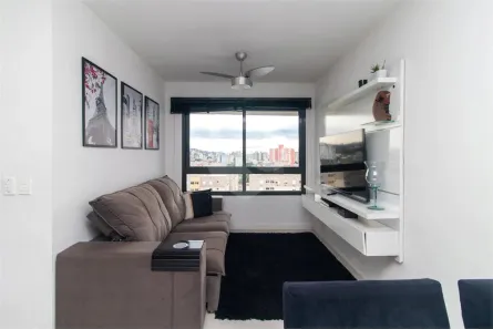 Apartamento com 2 Quartos à venda, 57m² no Santana, Porto Alegre