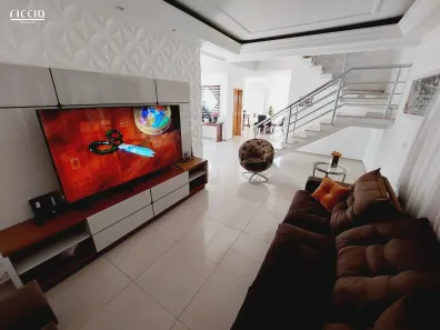 Casa de Condomínio com 3 Quartos à venda, 230m² no Parque Califórnia, Jacareí