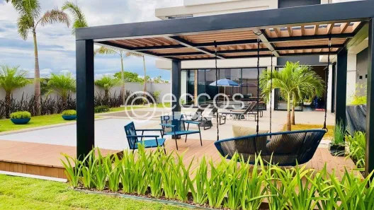 Casa de Condomínio com 3 Quartos à venda, 375m² no Jardim Sul, Uberlândia