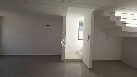 Sobrado com 3 Quartos à venda, 152m² no Xaxim, Curitiba