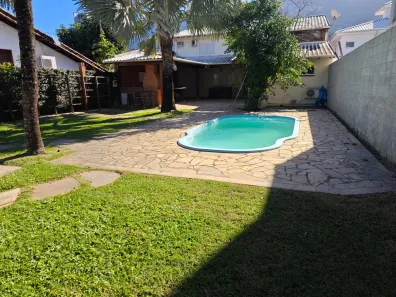 Casa com 3 Quartos para alugar, 210m² no Guaecá, São Sebastião