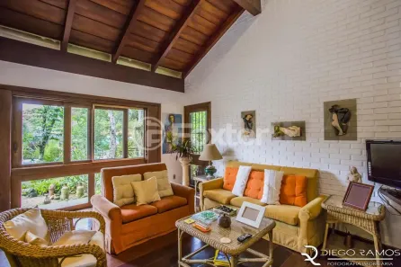 Casa com 4 Quartos à venda, 261m² no Jardim Isabel, Porto Alegre
