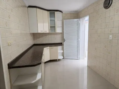 Sobrado com 3 Quartos para alugar, 125m² no Vila Silveira, Guarulhos