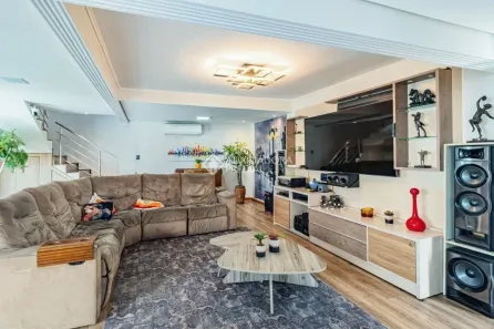 Casa com 4 Quartos à venda, 280m² no Chácara das Pedras, Porto Alegre