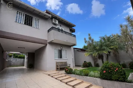 Casa com 4 Quartos à venda, 293m² no Califórnia, Londrina