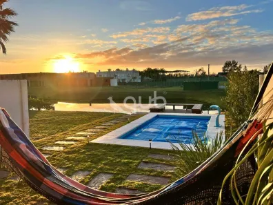 Sobrado com 3 Quartos à venda, 114m² no XANGRI-LÁ, Xangri-lá