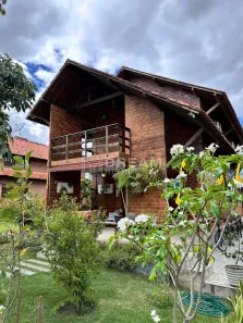 Casa com 4 Quartos à venda, 172m² no Santana, Gravatá