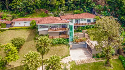 Casa com 4 Quartos à venda, 429m² no Quitandinha, Petrópolis