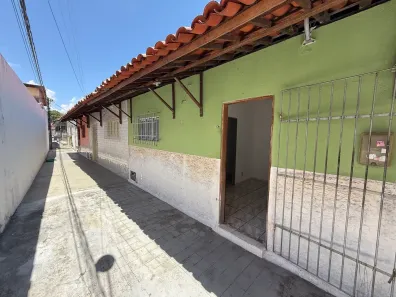 Casa com 3 Quartos para alugar, 88m² no Alecrim, Natal