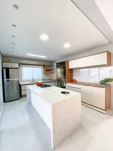 Casa de Condomínio com 3 Quartos à venda, 250m² no Aparecidinha, Sorocaba