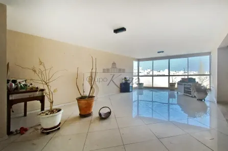 Apartamento com 3 Quartos à venda, 160m² no Cerqueira César, São Paulo