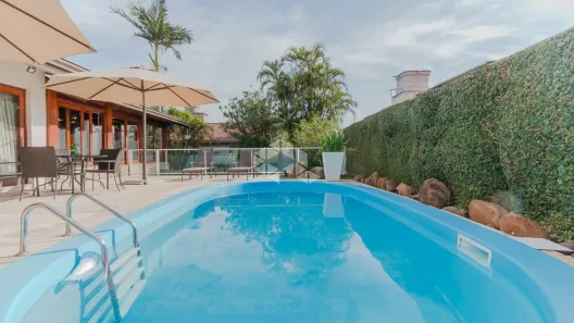 Casa com 6 Quartos à venda, 402m² no Jardim Lindóia, Porto Alegre