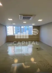 Sala Comercial para alugar, 56m² no Dezoito do Forte Empresarial/Alphaville., Barueri