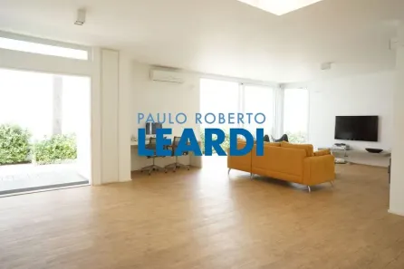 Sobrado com 4 Quartos à venda, 255m² no Alto de Pinheiros, São Paulo