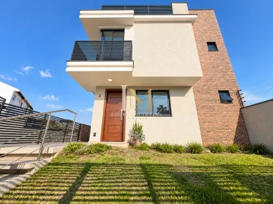 Sobrado com 3 Quartos à venda, 150m² no Tingui, Curitiba