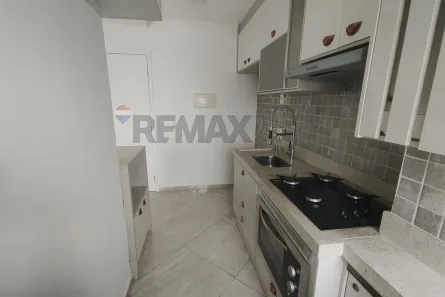 Apartamento com 2 Quartos para alugar, 48m² no Sítio da Figueira, São Paulo