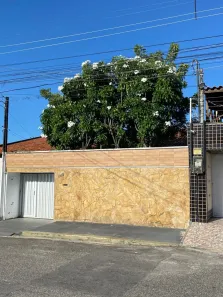 Casa com 3 Quartos à venda, 231m² no Parque Manibura, Fortaleza