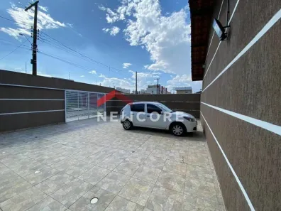 Casa de Condomínio com 2 Quartos à venda, 50m² no Loty, Mongaguá