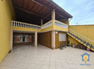 Casa com 3 Quartos à venda, 200m² no Três Montanhas, Osasco