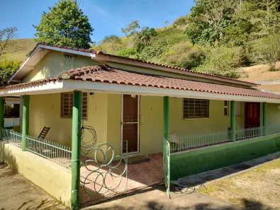 Fazenda/Sítio com 4 Quartos à venda, 200m² no , Monteiro Lobato